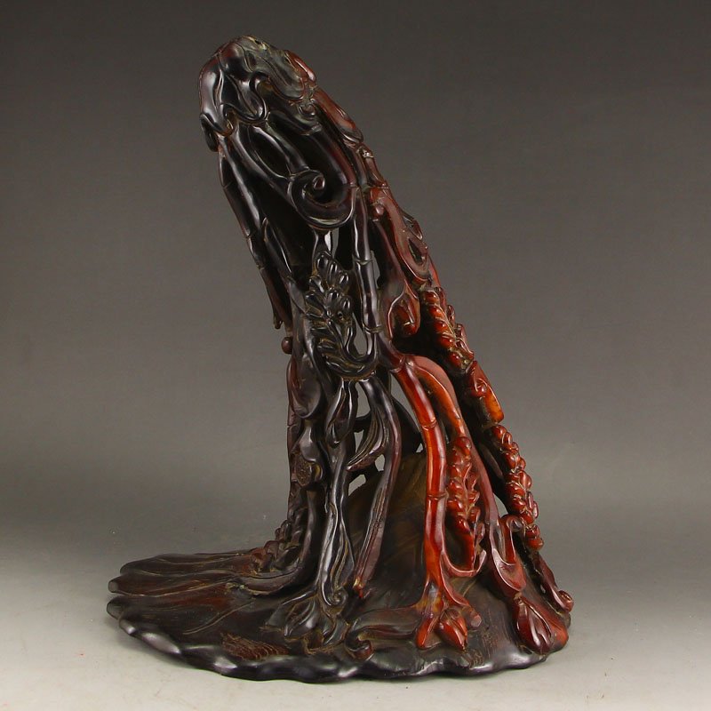 Openwork Chinese Qing Dy Ox Horn Lotus Leaf Statue: 中國清代 精美鏤空角雕 一品清廉 擺件 Openwork Chinese Qing Dy Ox Horn Lotus Leaf Statue Dimension: 245x19