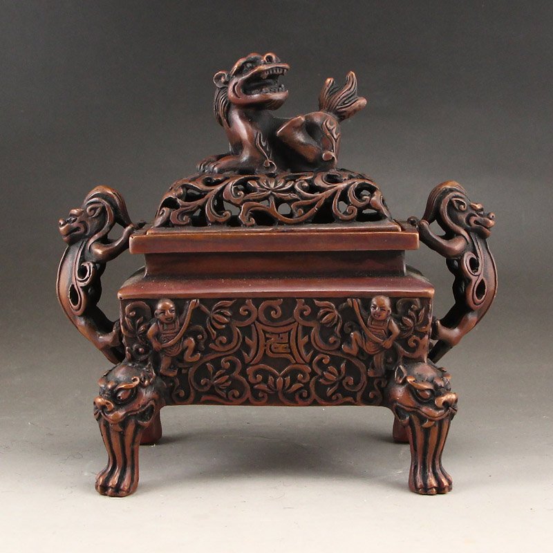 Vintage Chinese Red Copper Double Ears Incense Burner: Vintage Chinese Red Copper Double Ears Incense Burner w Xuan De Mark Dimension: 150x150x85(mm)5.90x5.90x3.35(inches) Weight: 1.81 lbs/820 g