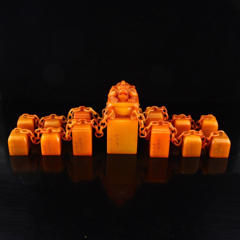 A Set Vintage Shoushan Stone Tianhuang Stone Pixiu Seal (1 of 6)