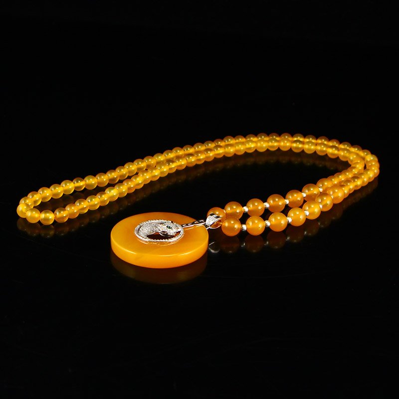 Chinese Natural Yellow Chalcedony Necklace/Pendant: Chinese Natural Yellow Chalcedony Necklace/Pendant w Leopard Dimension: 39x39x6(mm) 1.54x1.54x0.27(inches) Weight 0.12 lbs/56 g