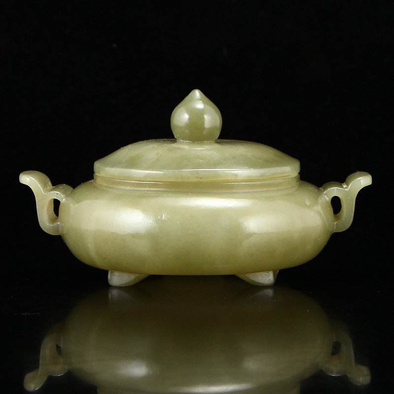 Chinese Hetian Jade Double Ears Incense Burner: Chinese Hetian Jade Double Ears Incense Burner Dimension: 58x103x80(mm)2.28x4.06x3.15(inches) Weight 0.28 lbs/129 g