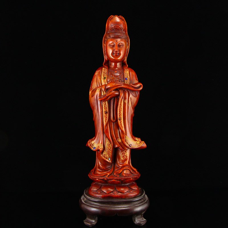 Gilt Gold Shoushan Stone Statue - Ruyi Kwan-yin: Beautiful vintage Shoushan stone statue of Ruyi Kwan-yin. The fantastically colored piece features gilt gold and inlaid gem details. The piece comes with a certificate of authenticity. Dimension: 275 