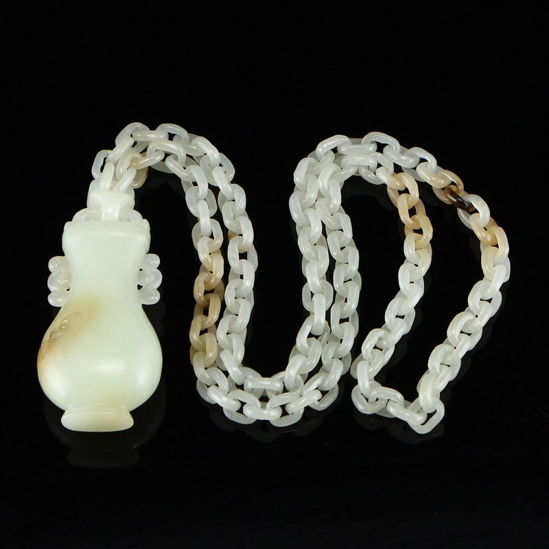 Vintage Chinese Hetian Jade Vase Necklace/Pendant (1 of 8)