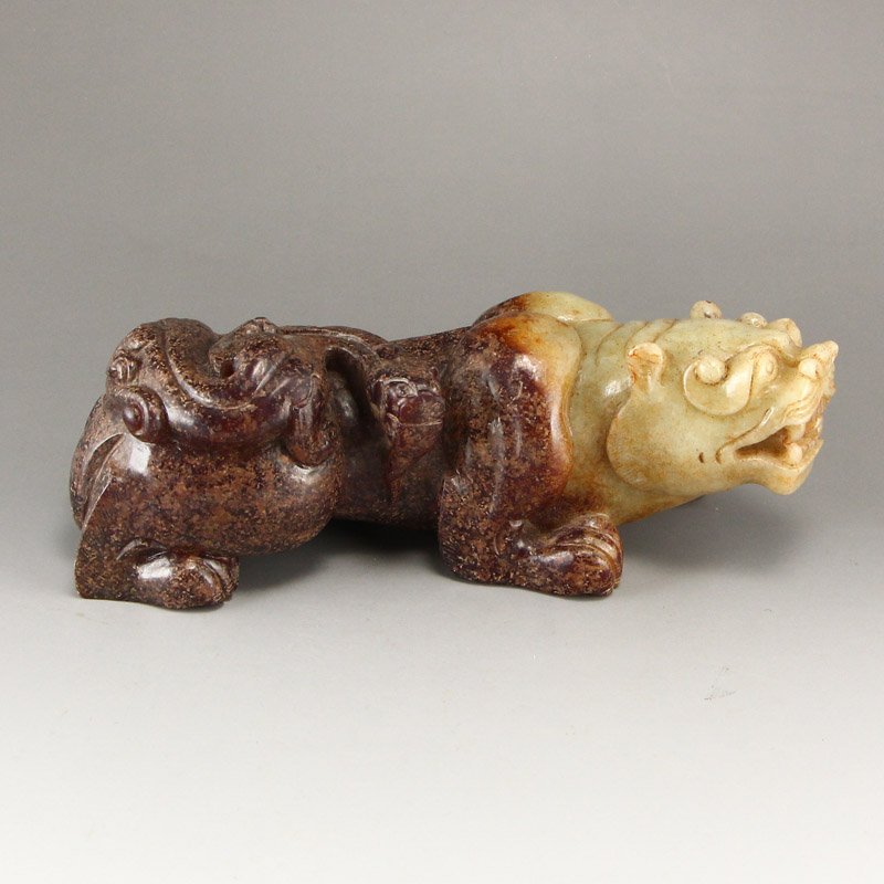 Vintage Chinese Hetian Jade Fortune Beast Statue (1 of 6)