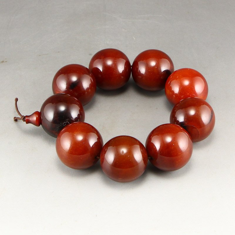 Vintage Chinese Ox Horn Beads Bracelet: 直徑29毫米 天然牛角打磨圓珠手串 Vintage Chinese Ox Horn Beads Bracelet Dimension: 29(mm) 1.14(inches) Weight: 0.37 l