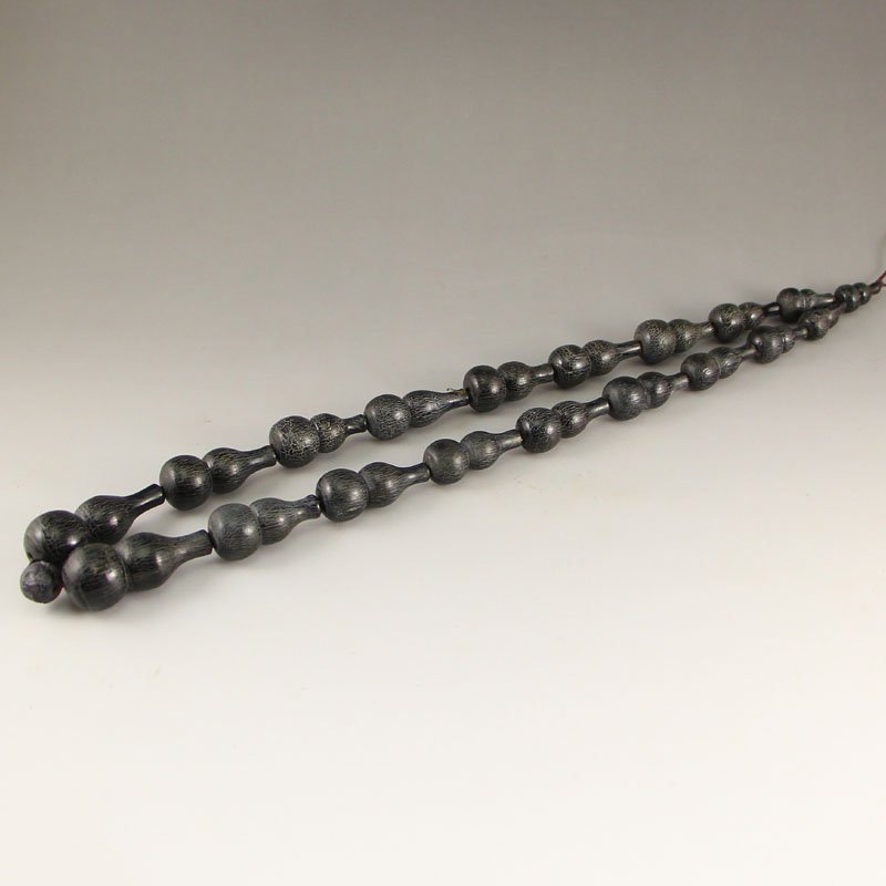 Vintage Chinese Ox Horn Gourds Necklace: Vintage Chinese Ox Horn Gourds Necklace Dimension: 32x15x15(mm) 1.26x0.59x0.59(inches) Weight:0.19 lbs/86 g