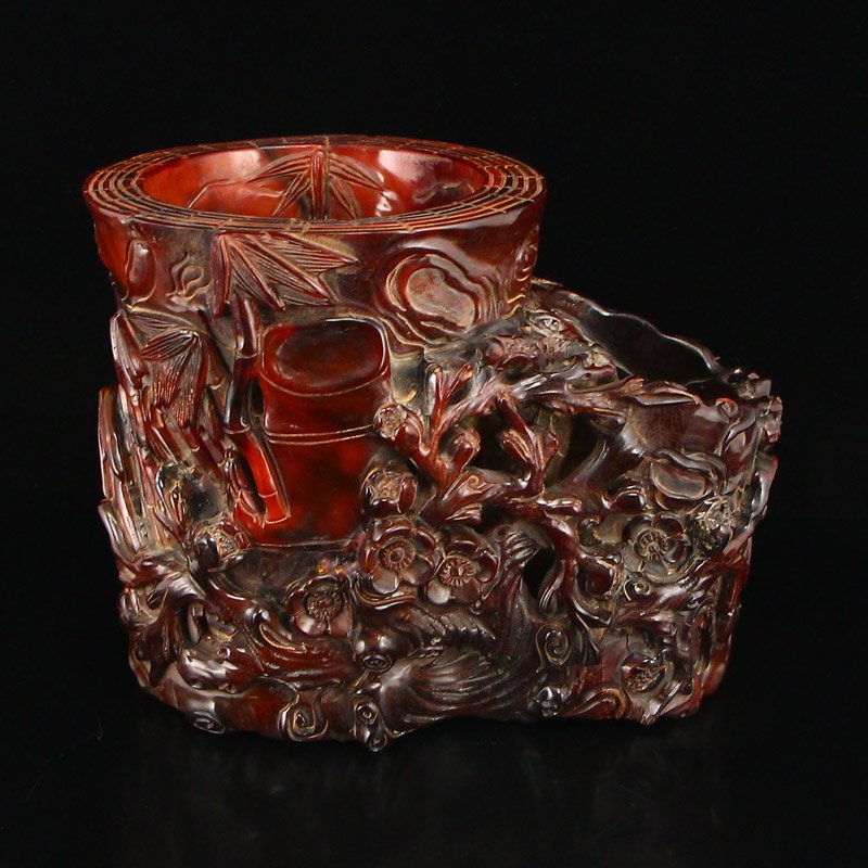 Chinese Qing Dy Ox Horn High Relief Brush Pot: Chinese Qing Dynasty Ox Horn High Relief Brush Pot - Plum Flower , Bamboo & Pine Tree Dimension: 138 x 176 x 118(mm) 5.43 x 6.93 x 4.64(inches) Weight 2.89 lbs/1310 g
