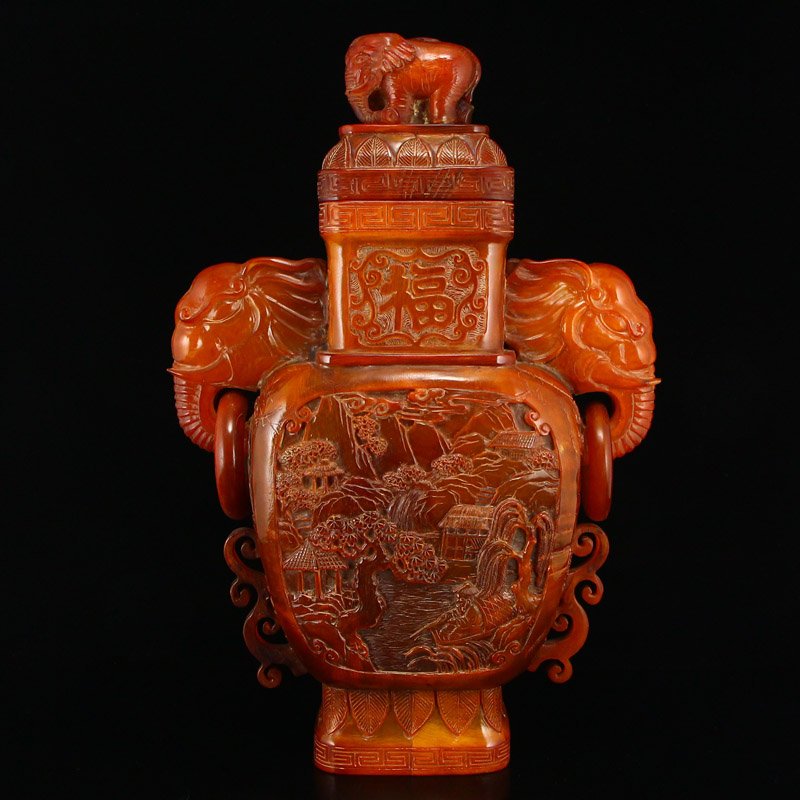 Superb Chinese Ox Horn Elephant Heads Double Ears Vase: Superb Chinese Ox Horn Elephant Heads Double Ears Vase w Xuande Mark Dimension: 300 x 205 x 103 (mm) 11.81 x 8.07 x 4.05 (inches) Weight: 3.98 lbs/1804 g