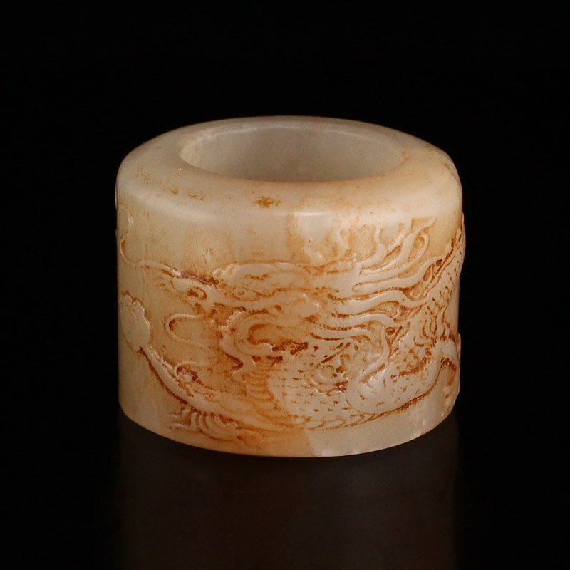 Vintage Chinese Hetian Jade Thumb Ring - Dragon: Vintage Chinese Hetian Jade Thumb Ring - Dragon w Certificate US Size: 12 Dimension: 24 x 28(mm) 0.94x1.10(inches) Weight: 0.12 lbs/56 g