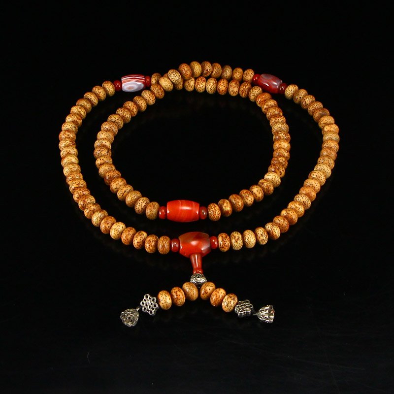 Vintage Bodhi Beads & Nanhong Agate Prayer Necklace: Vintage Bodhi Beads & Nanhong Agate Beads Buddhist Prayer Necklace Dimension: 12x12x8(mm) 0.47x0.47x0.31(inches) Weight: 0.35 lbs/158 g