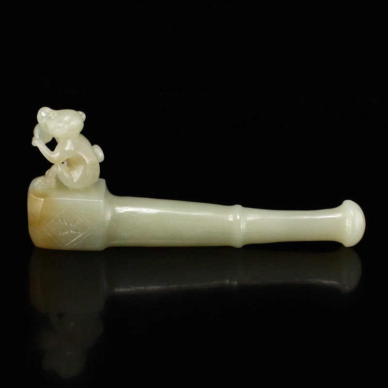 Chinese Natural Hetian Jade Cigarette Holder w Monkey: Chinese Natural Hetian Jade Cigarette Holder w Monkey & Certificate Dimension: 89 x 37 x 16 (mm) 3.50 x 1.46 x 0.63 (inches) Weight 0.08 lbs/35 g