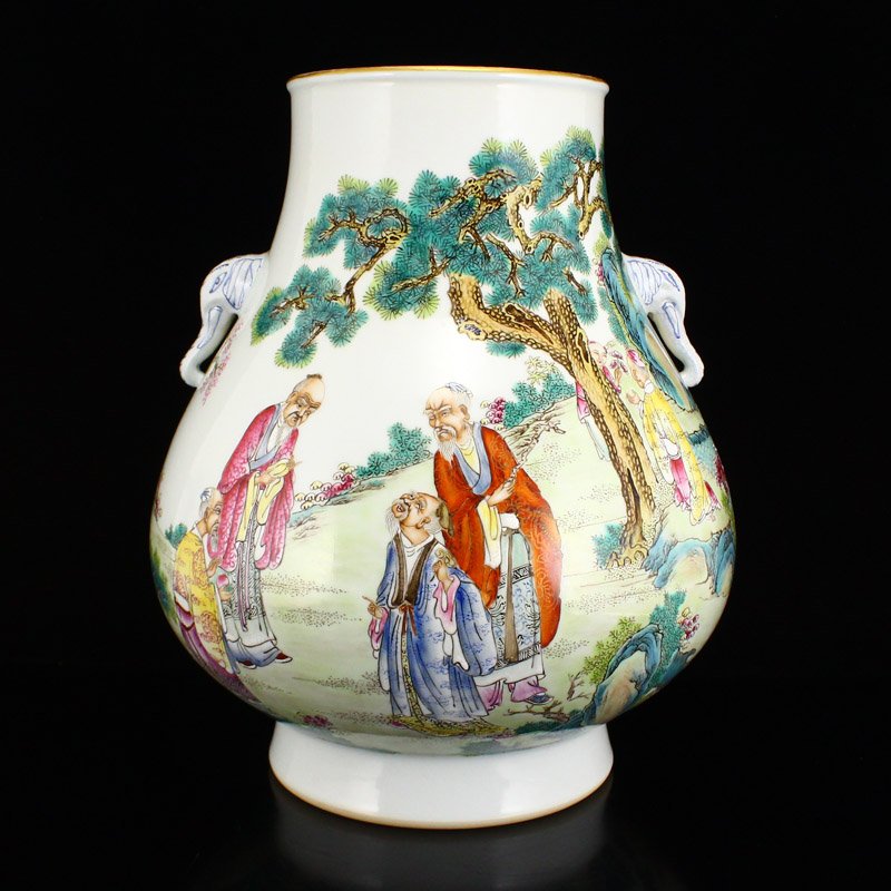 Gilt Edge Famille Rose Porcelain Elephants Heads Pot: Beautiful Qing Dynasty famille rose porcelain pot with Qian Long mark. The pot has a stark white base upon which is constructed a lovely and realistic familial outdoor scene. The pot also wears two el
