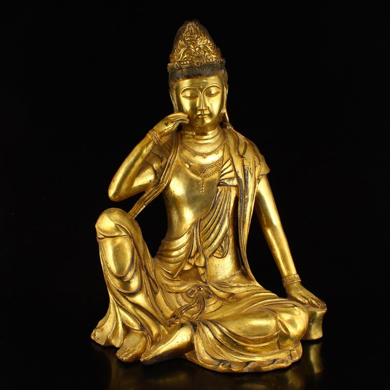 Vintage Chinese Gilt Gold Red Copper Kwan-yin Statue: Vintage red copper Kwan-yin statue with Xuan De mark. Kwan-yin takes a seated, meditative pose with one hand resting on their cheek. The piece is covered in gilt gold, save for Kwan-yin's hair. Dimens