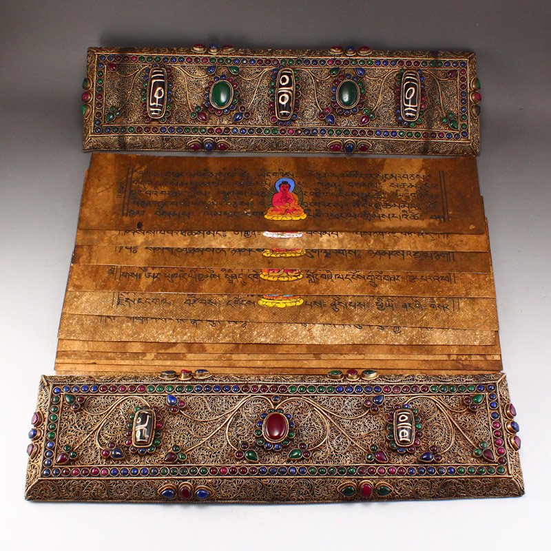 Tibetan Buddhist Holy Tantric Sutra Mantra Book: Tibetan Buddhist Ritual Holy Tantric Sutra Mantra Book Handwriting Nepal w Silver Wire Inlay DZI Agates & Gems Cover Dimension: 380 x 105 x 55(mm)14.96 x 4.13 x 2.17(inches) Weight:3.54 lbs/1605 g