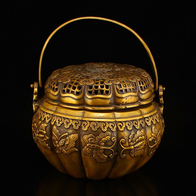 Openwork Chinese Brass Handwarmer w Butterflies: Openwork Chinese Brass Handwarmer w Butterflies Dimension: 130 x 115 x 110 (mm) 5.12 x 4.53 x 4.33 (inches) Weight: 1.95 lbs/884 g
