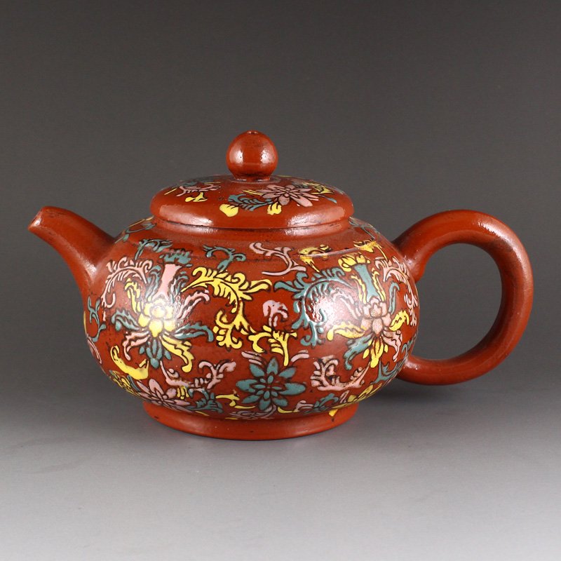 Superb Chinese Enamels On Yixing Zisha Clay Teapot: Superb Chinese Enamels On Yixing Zisha Clay Teapot w Qian Long Mark Dimension: 170 x 110 x 95 (mm) 6.69 x 4.33 x 3.74(inches) Weight: 0.81 lbs/368 g