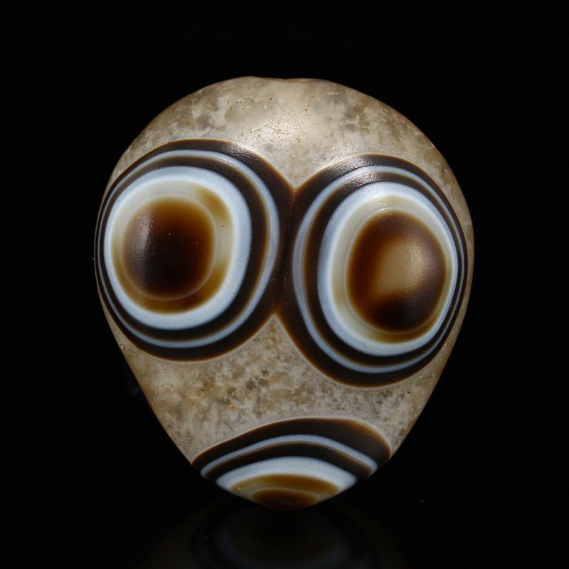 Tibetan DZI Agate Three Eyes Pendant (1 of 6)