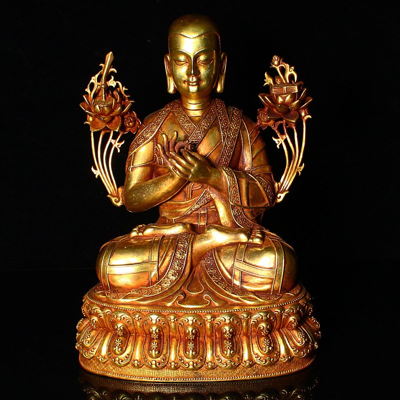 Chinese Ming Dy Gilt Gold Red Copper Buddha Statue: Chinese Ming Dynasty Gilt Gold Red Copper Buddha Statue Dimension: 275 x 200 x 165(mm) 10.83 x 7.87 x 6.50(inches) Weight 9.59 lbs/ 4350 g