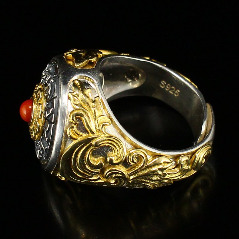Silver Gilt Gold Inlay Gems Chinese 12 Zodiacs Ring: Vintage Silver Gilt Gold Inlay Gems Chinese 12 Zodiacs Ring Adjustable Size Dimension: 32 x 25 x 19 (mm) 1.26 x 0.98 x 0.75 (inches) Weight 0.04 lbs/16 g The wooden stand no included.