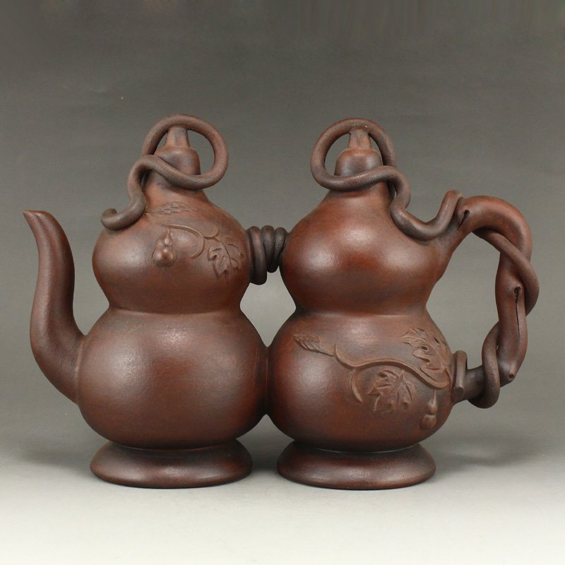 Vintage Chinese Yixing Zisha Clay Double Gourds Teapot (1 of 9)