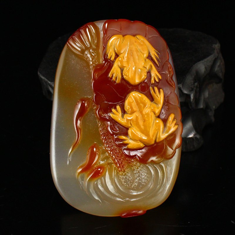 Chinese Natural Agate Fortune Frogs Pendant (1 of 8)