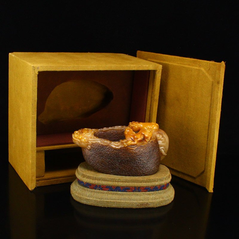 Chinese Qing Dy Tianhuang Stone Brush Washer (1 of 7)