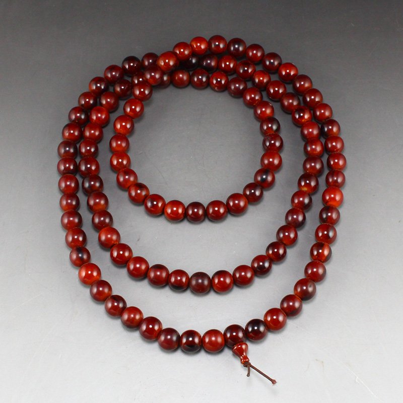 13 MM 108 Beads Chinese Ox Horn Prayer Necklace: 13 MM 108 Beads Chinese Ox Horn Prayer Necklace Dimension: 13 x 1400 (mm) 0.51 x 55.12 (inches) Weight:0.43 lbs/195 g