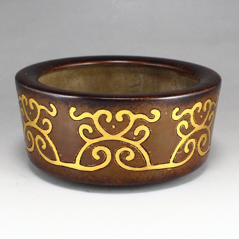 Chinese Ming Dy Gilt Gold Red Copper Incense Burner: Chinese Ming Dynasty Gilt Gold Red Copper Incense Burner Dimension: 98 x 98 x 43(mm) 3.86 x 3.86 x 1.69(inches) Weight: 1.89 lbs/ 857 g