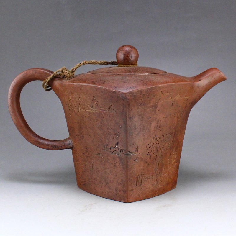 Chinese Yixing Zisha Clay Teapot w Artist Signed: Chinese Yixing Zisha Clay Teapot w Artist Signed Dimension: 185 x 125 x 110(mm) 7.28 x 4.92 x 4.33(inches) Weight 0.85 lbs/387 g