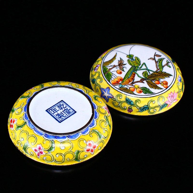 Beautiful Chinese Red Copper Enamel Rouge Box (1 of 9)