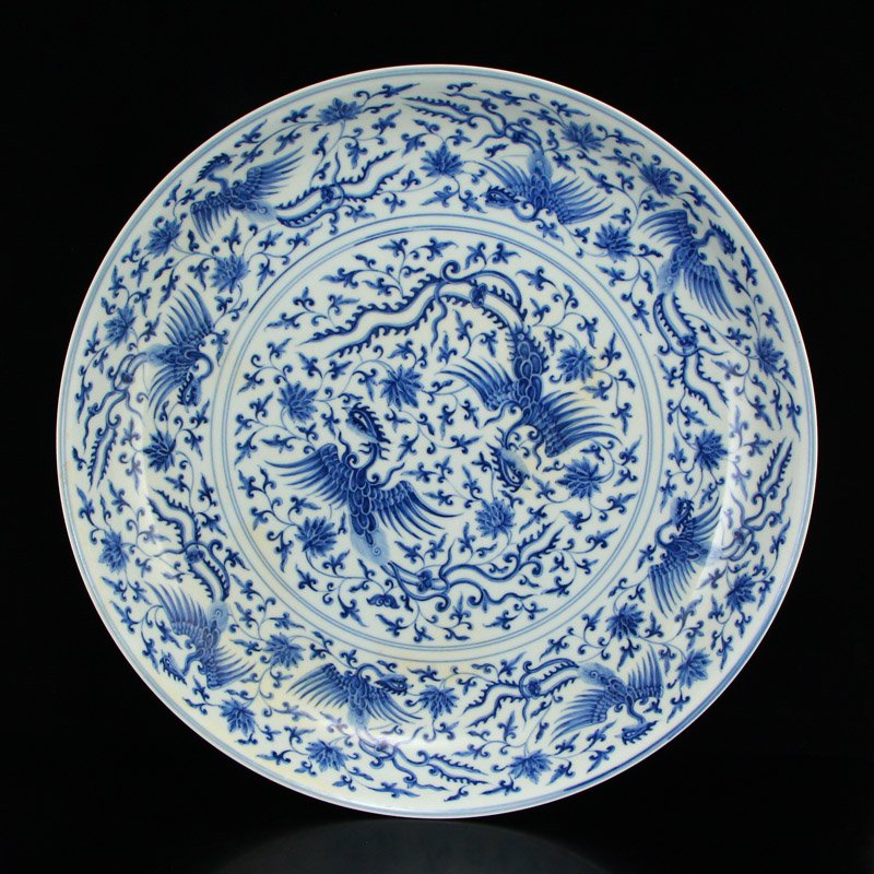 Beautiful Chinese Blue And White Porcelain Big Plate (1 of 10)