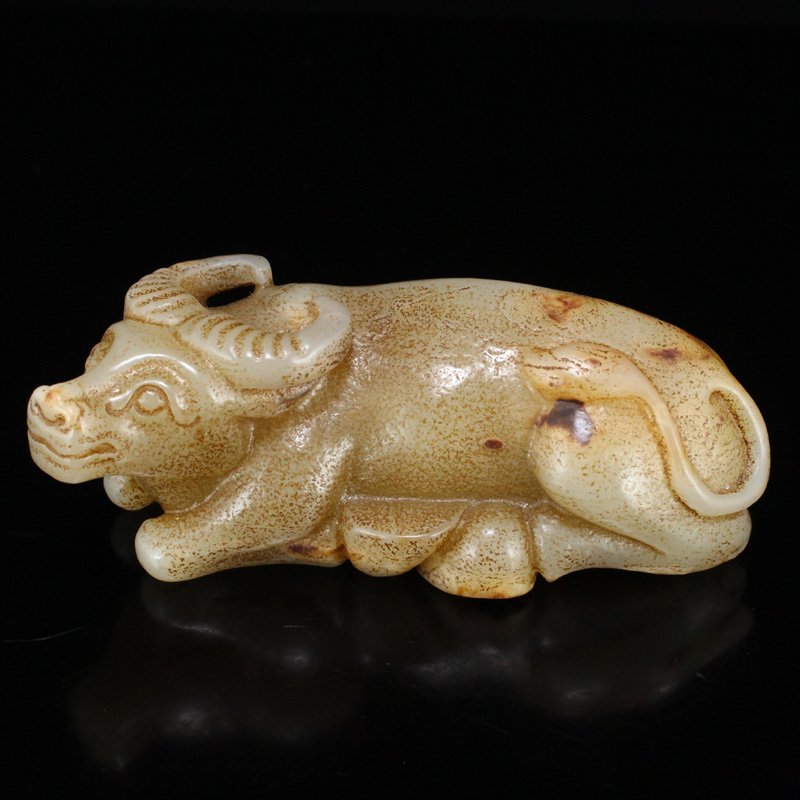 Vintage Chinese Hetian Jade Fortune Ox Statue (1 of 7)