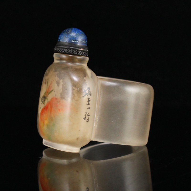 Inside Painting Peking Glass Thumb Ring Snuff Bottle (1 of 6)