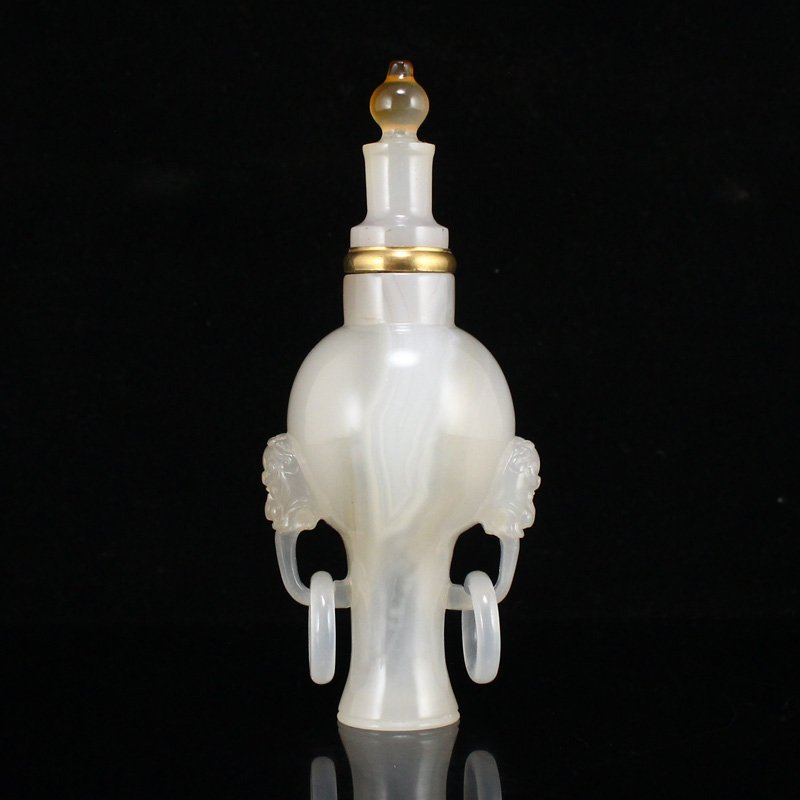 Superb Chinese Agate Double Beast Ring Snuff Bottle (1 of 7)