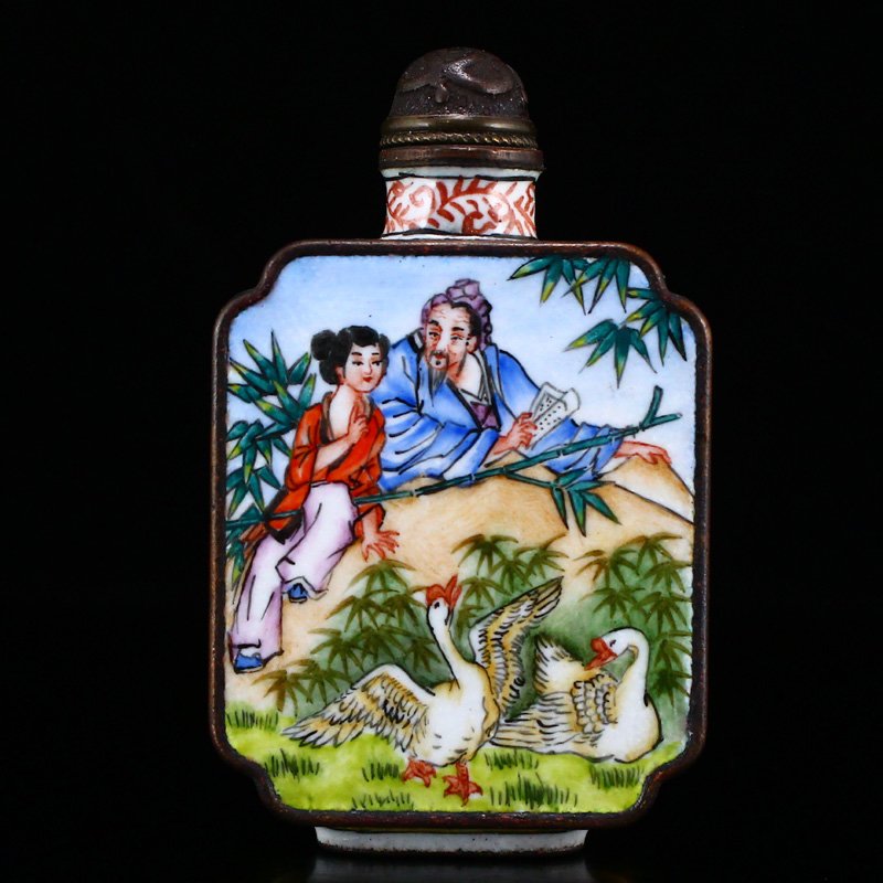 Chinese Bronze Enamel Snuff Bottle w Qianlong Mark (1 of 7)