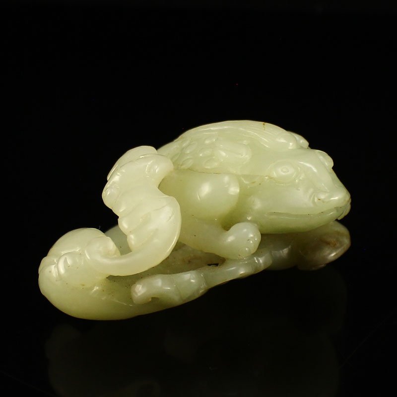 Vintage Chinese Hetian Jade Fortune Toad & Bat Statue (1 of 6)
