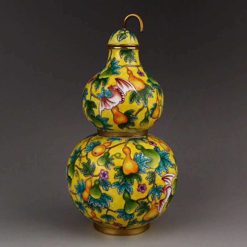 Chinese Gilt Edges Red Copper Enamel Gourd Vase w Lid (1 of 7)