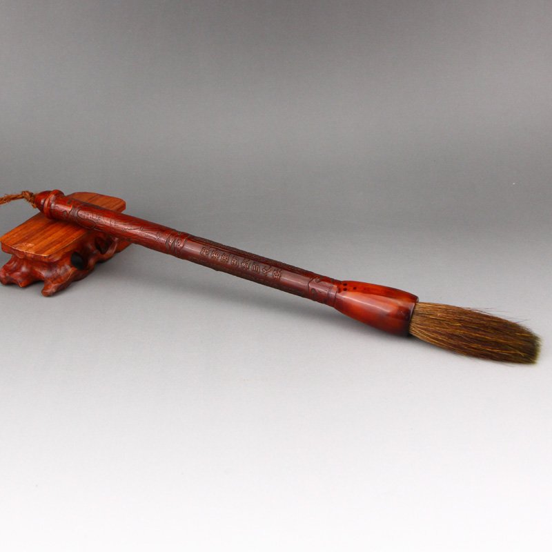 Vintage Chinese Ox Horn Carved Brush Pen: Vintage Chinese Ox Horn Carved Brush PenDimension: 292 x 23(mm) 11.50 x 0.90(inches) Weight: 0.13 lbs/60 g The wooden stand no included.