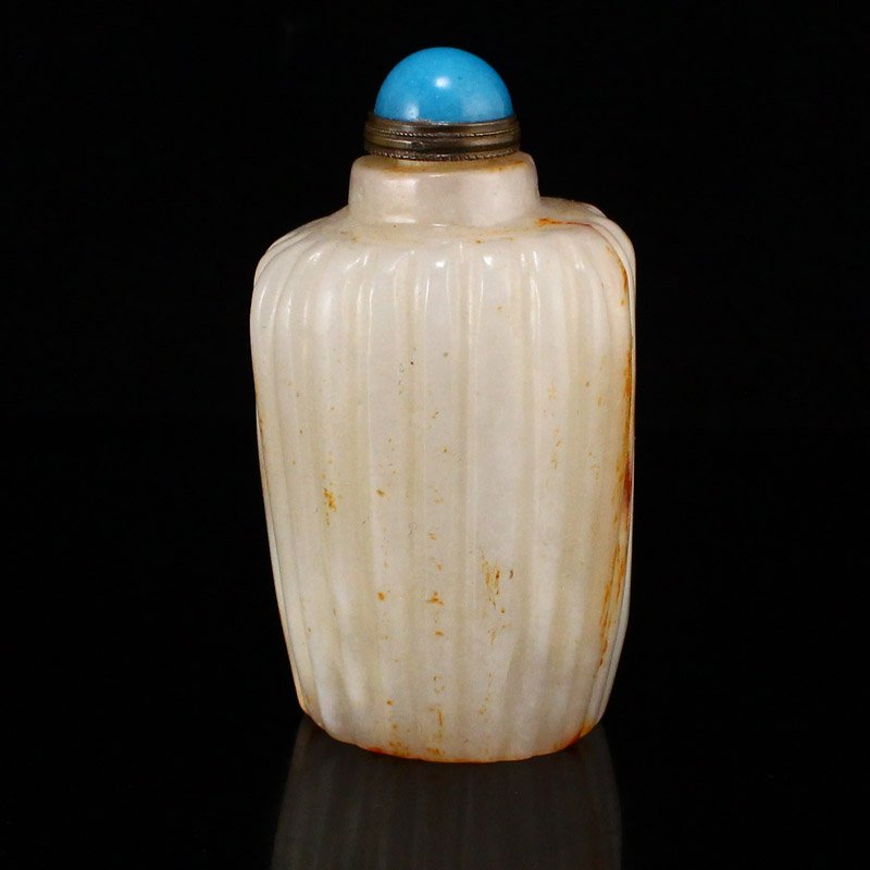 Vintage Chinese Hetian Jade Snuff Bottle (1 of 6)