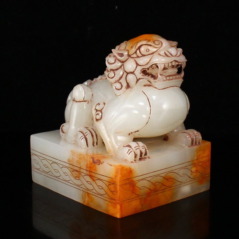 Superb Chinese Han Dynasty Hetian Jade Lion Seal (1 of 7)
