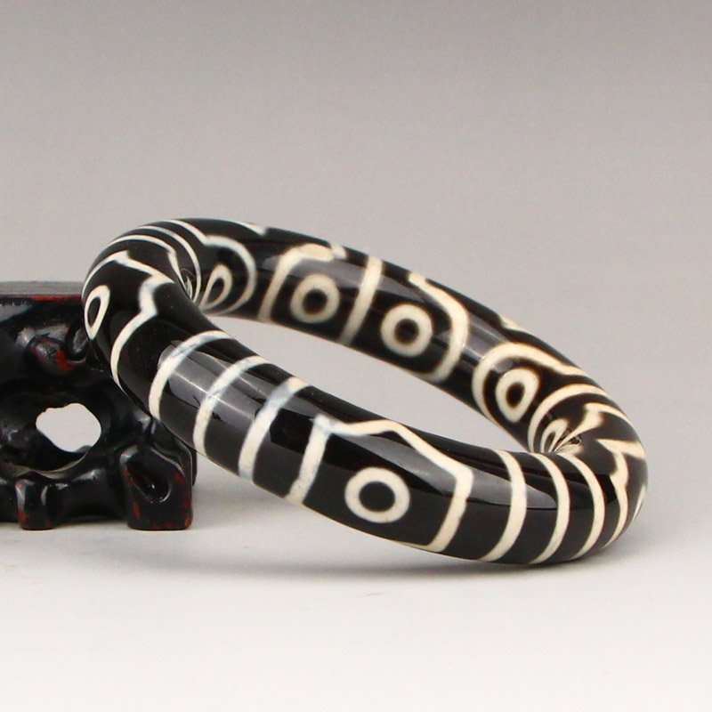 Vintage Tibetan DZI Agate Bracelet (1 of 6)