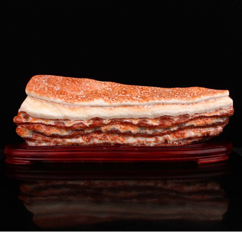 9 kg Superb Design Chinese Natural Pork Stone Statue: 9 kg Superb Design Chinese Natural Pork Stone Statue Dimension: 522 x 188 x 75 (mm) 20.55 x 7.4 x 2.95 (inches) Weight: 20.53 lbs/9313 g The total weight does not include the base. The base is include