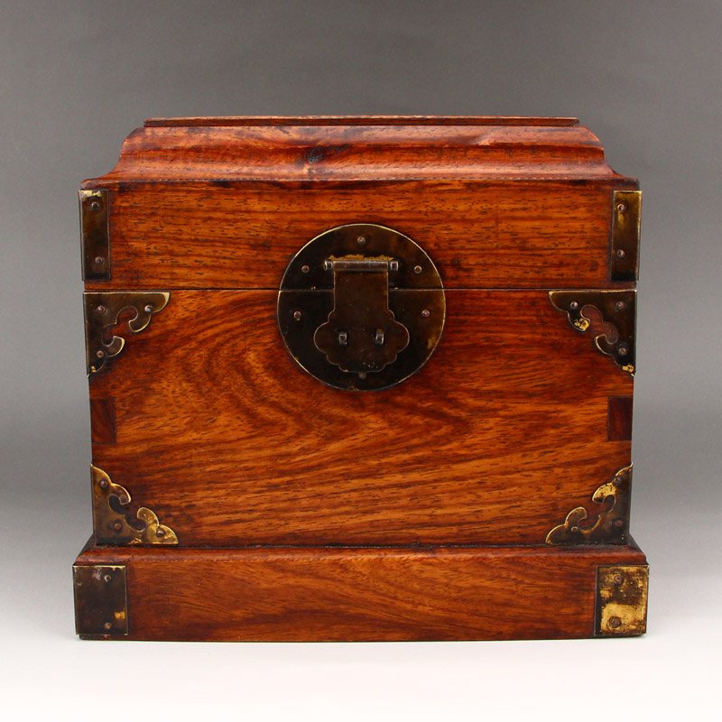 Vintage Chinese Huali Wood Inlay Shell Seal Box (1 of 9)