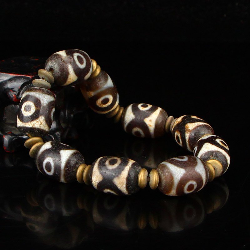 Vintage Tibetan DZI Agate Beads Bracelet (1 of 8)
