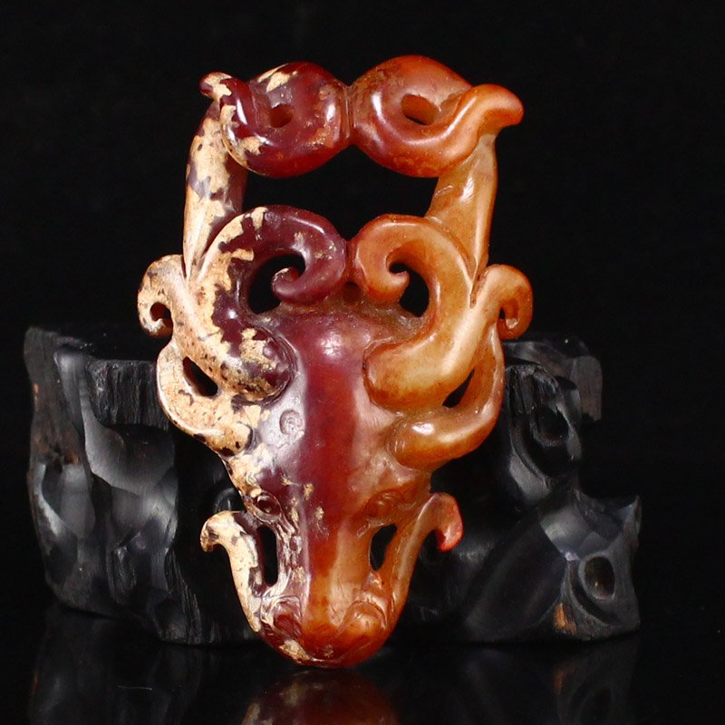 Vintage Chinese Hetian Jade Deer Head Pendant (1 of 7)