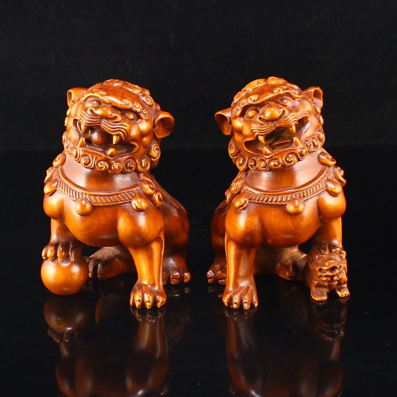 A Pair Chinese Boxwood Wood Carved Lion Statue (1 of 5)