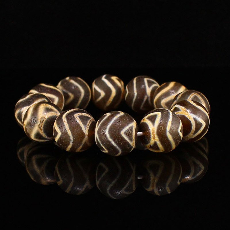 Vintage Tibetan DZI Agate Beads Bracelet (1 of 6)