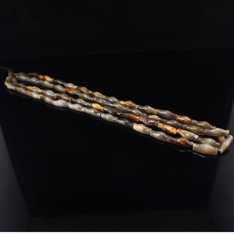 Superb Vintage Chinese Hetian Jade Beads Necklace (1 of 8)