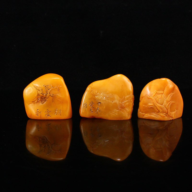 Set Three Qing Dy Tianhuang Stone Low Relief Seals (1 of 11)