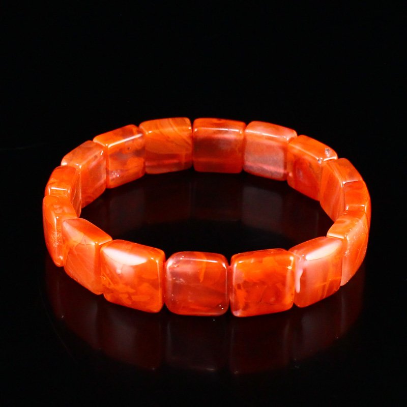 Chinese Natural Nanhong Agate Beads Bracelet: Chinese Natural Nanhong Agate Beads Bracelet w Certificate Dimension: 12 x 12 x 5(mm) 0.47 x 0.47 x 0.20(inches) Weight: 0.06 lbs/27.75 g The wooden stand no included.